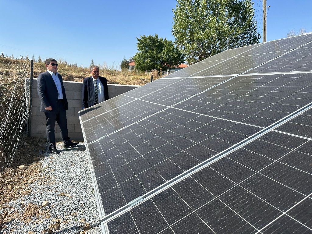 Kaymakamımız Sayın Ahmet Nuri Demir, Güneş Enerji Sistemi (GES) Projesini Yerinde İnceledi 